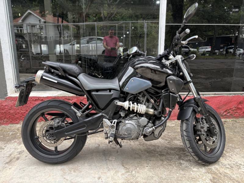 YAMAHA - MT - 2008/2008 - Preta - R$ 22.000,00