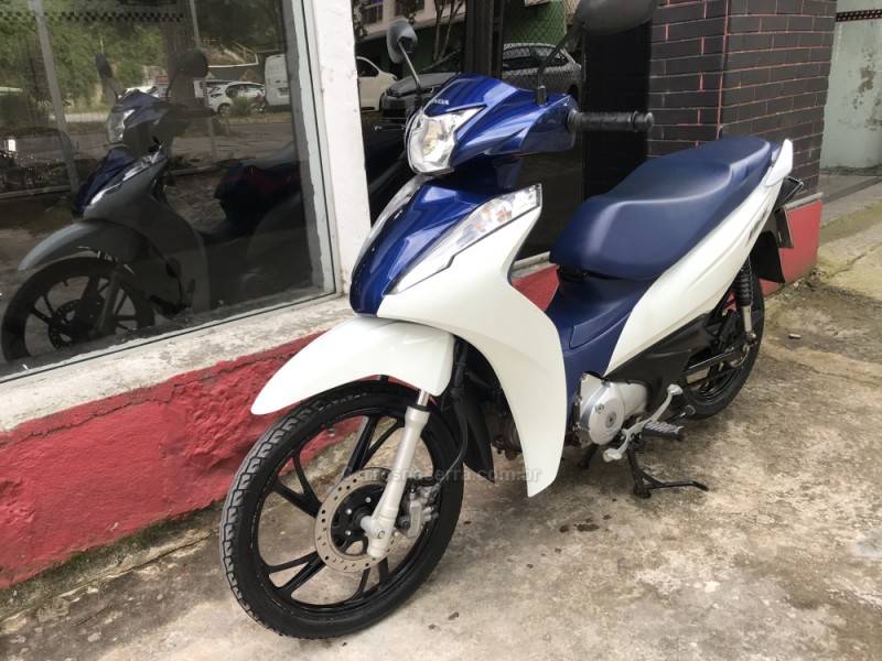 HONDA - BIZ 125 - 2021/2022 - Branca - R$ 15.500,00