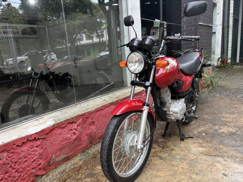 HONDA - CG 125 - 2003/2003 - Vermelha - R$ 7.500,00