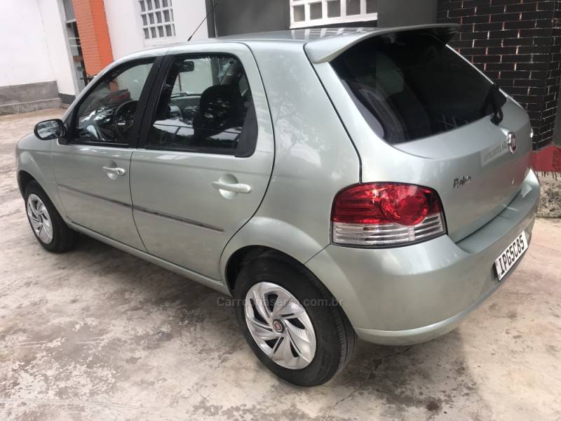 FIAT - PALIO - 2008/2009 - Verde - R$ 29.800,00