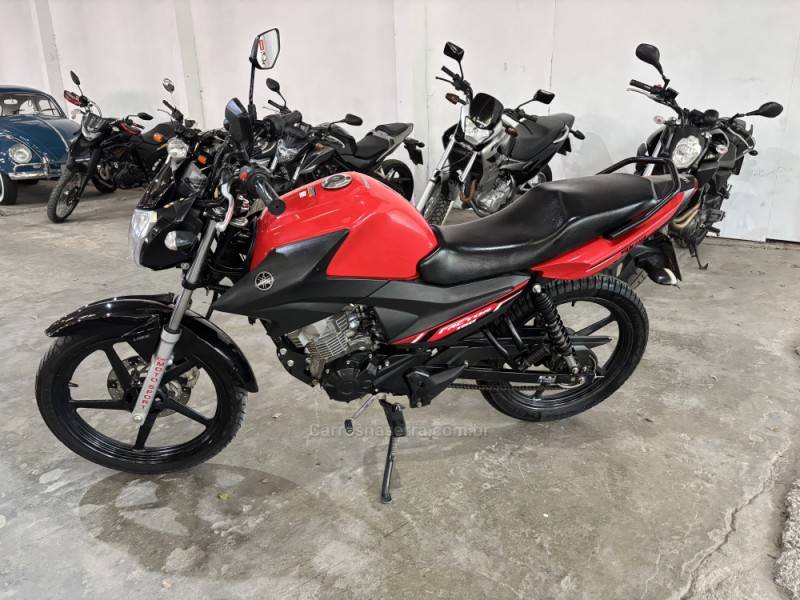 YAMAHA - FACTOR YBR - 2021/2022 - Vermelha - R$ 15.400,00
