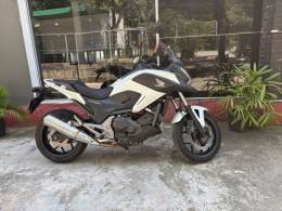 HONDA - NC 750X - 2015/2015 - Branca - R$ 37.000,00