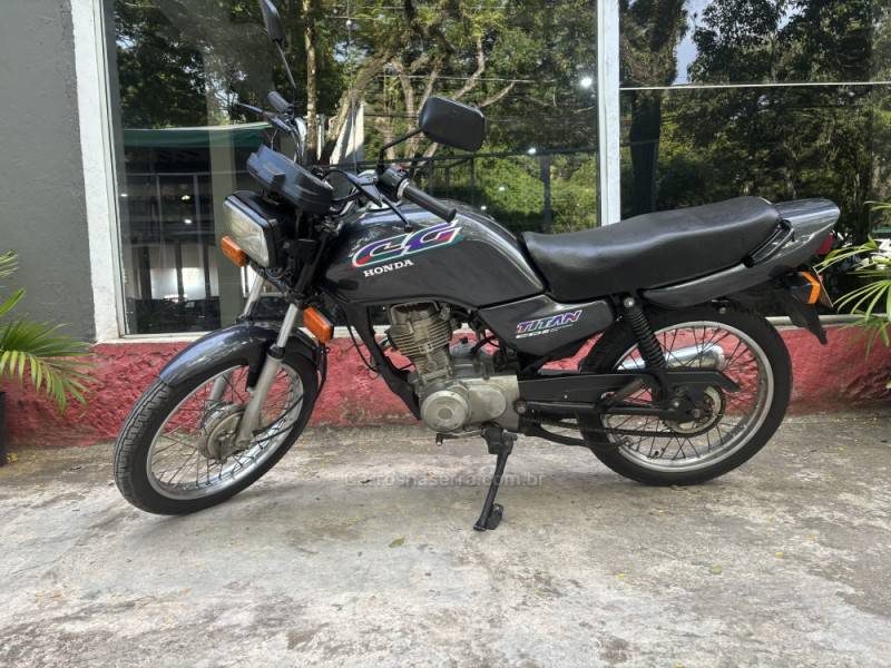 HONDA - CG 125 - 1997/1997 - Cinza - R$ 6.900,00