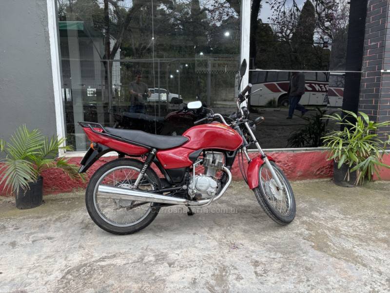 HONDA - CG 125 - 2003/2003 - Vermelha - R$ 7.800,00