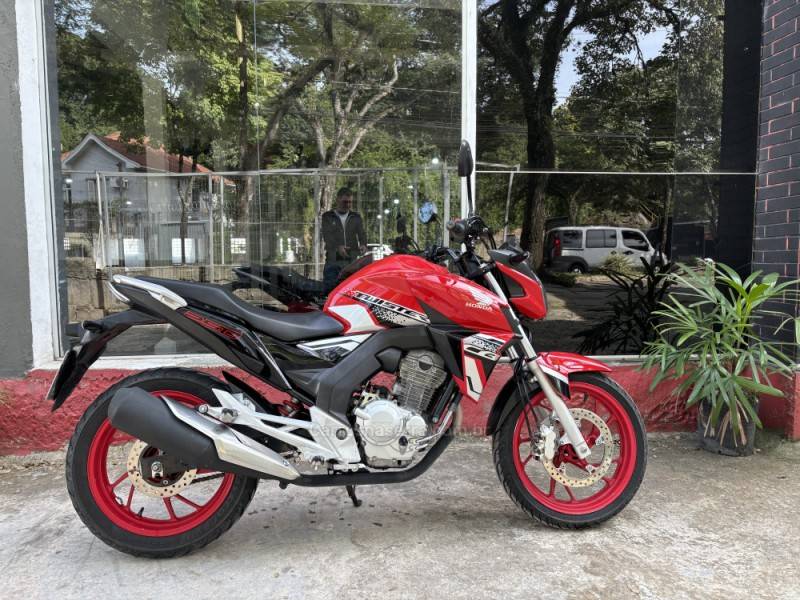 HONDA - CB 250F TWISTER - 2021/2021 - Vermelha - R$ 21.300,00