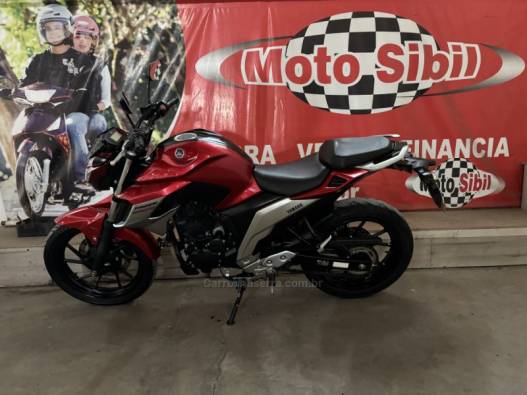 YAMAHA - FAZER - 2021/2021 - Vermelha - R$ 19.900,00