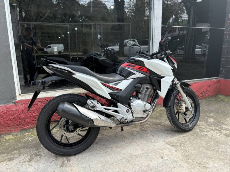 HONDA - CB 250F TWISTER - 2018/2019 - Branca - R$ 18.900,00