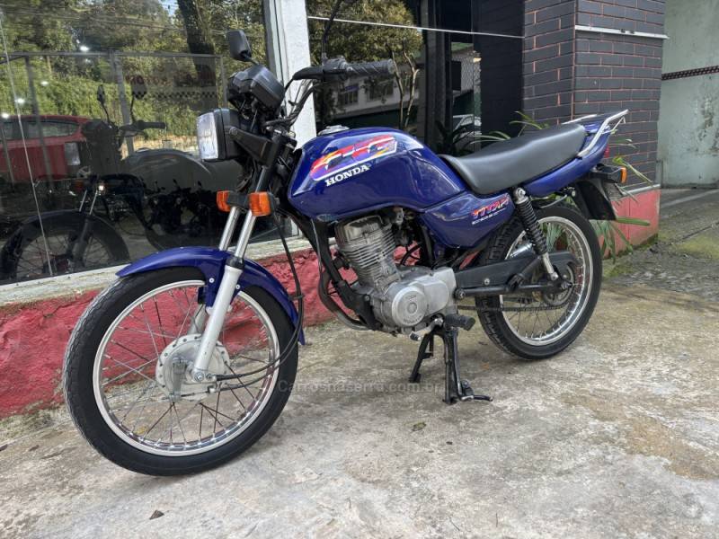HONDA - CG 125 - 2005/2006 - Azul - R$ 7.200,00