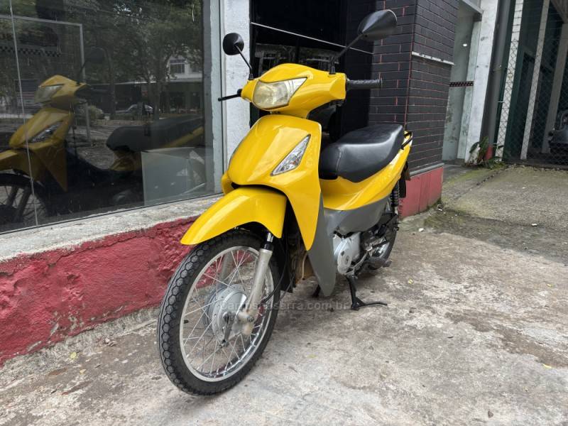 HONDA - BIZ 125 - 2008/2008 - Amarela - R$ 8.200,00