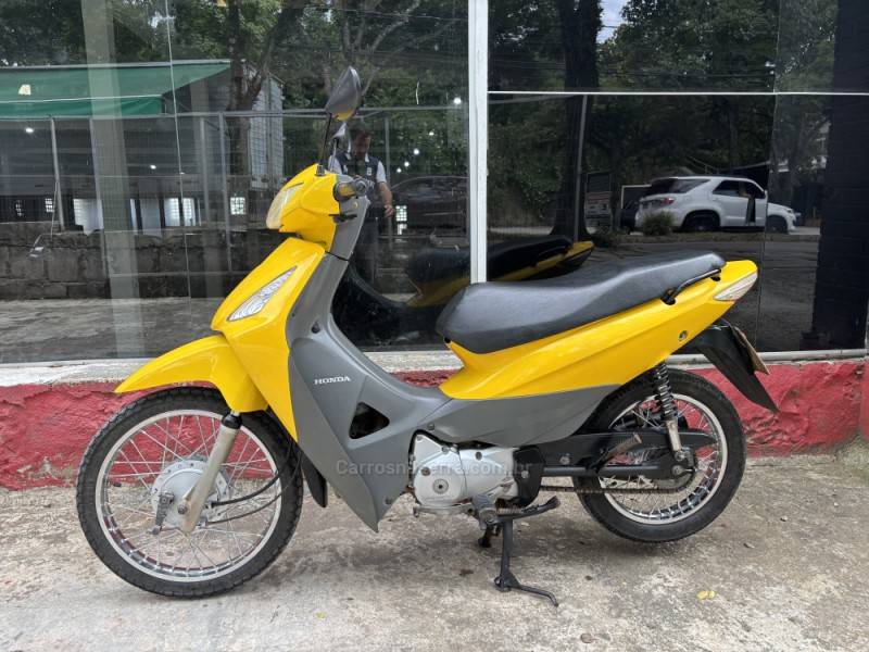 HONDA - BIZ 125 - 2008/2008 - Amarela - R$ 8.200,00