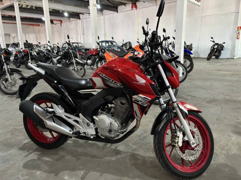 HONDA - CB 250F TWISTER - 2021/2021 - Vermelha - R$ 21.300,00