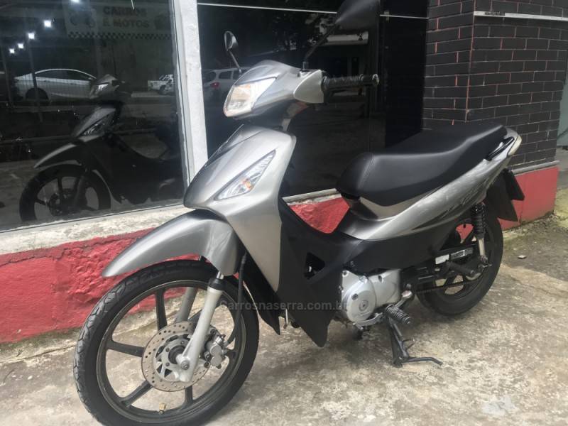 HONDA - BIZ 125 - 2007/2008 - Cinza - R$ 9.000,00