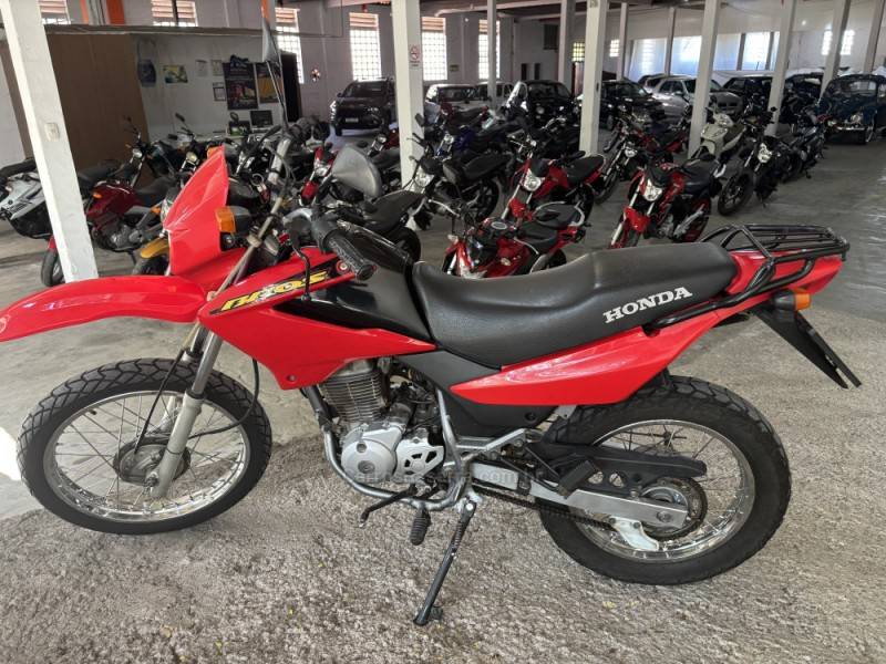 HONDA - NXR 150 - 2006/2007 - Vermelha - R$ 9.900,00