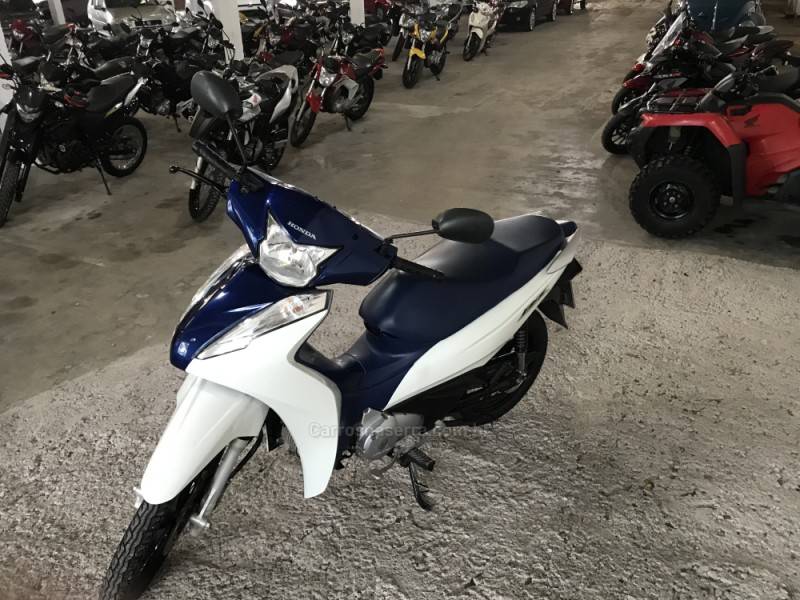 HONDA - BIZ 125 - 2021/2022 - Branca - R$ 15.500,00