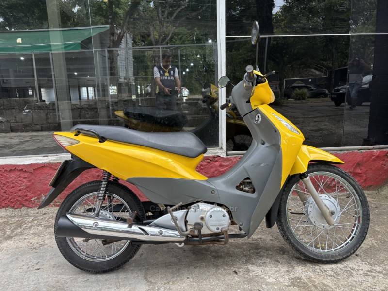 HONDA - BIZ 125 - 2008/2008 - Amarela - R$ 8.200,00